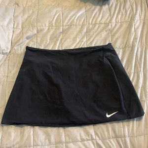 Black nike skirt size M